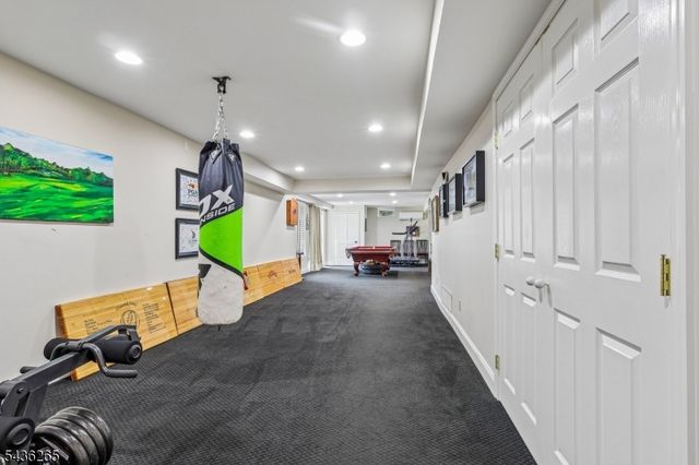 18 Steeple View Ct, West Amwell Twp., NJ 08530