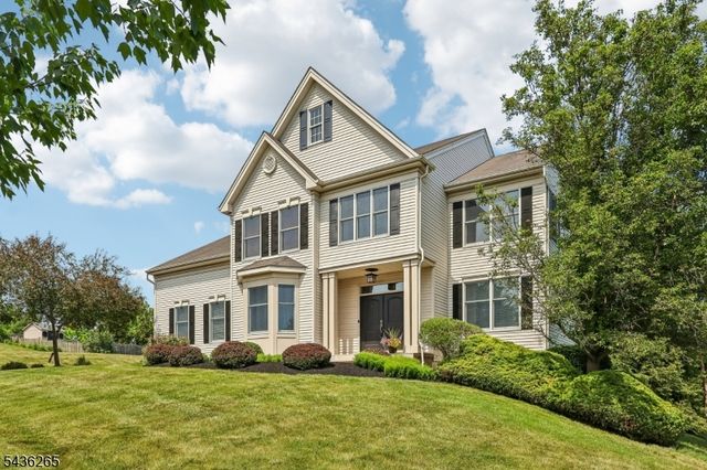 18 Steeple View Ct, West Amwell Twp., NJ 08530