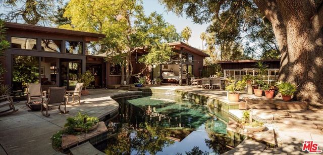 4244 Bluebell Avenue, Studio City, CA 91604