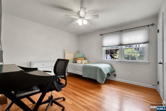 114 Wyckoff Avenue, Wyckoff, NJ 07481