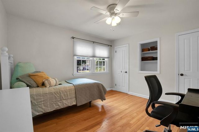 114 Wyckoff Avenue, Wyckoff, NJ 07481
