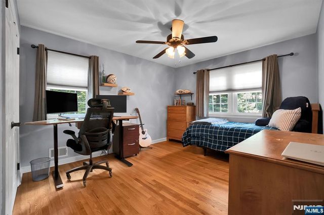 114 Wyckoff Avenue, Wyckoff, NJ 07481