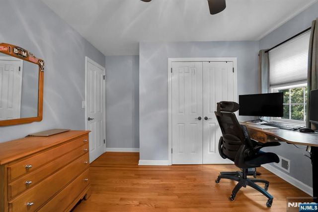 114 Wyckoff Avenue, Wyckoff, NJ 07481