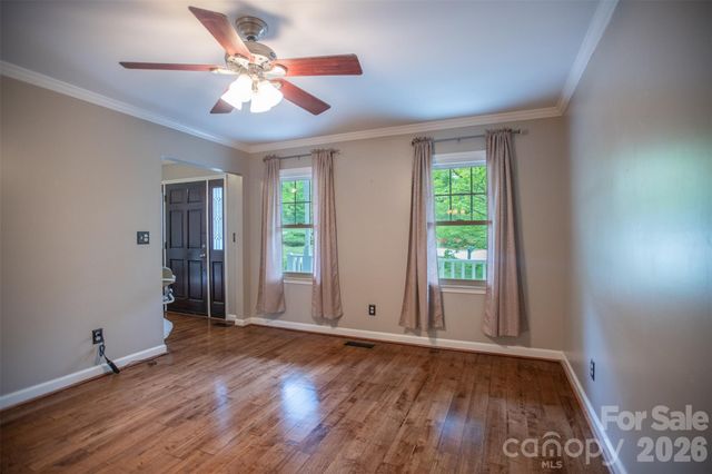 1002 Windsor Drive, Asheville, NC 28803