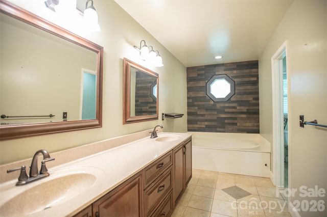 1002 Windsor Drive, Asheville, NC 28803