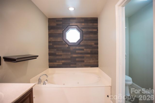 1002 Windsor Drive, Asheville, NC 28803