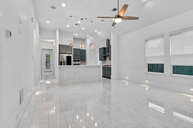 3267 Simmons Street, Houston, TX 77004
