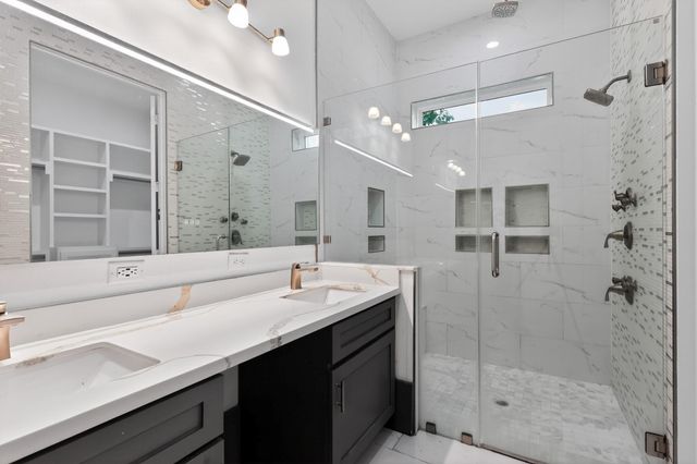 3267 Simmons Street, Houston, TX 77004