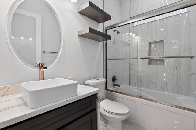3267 Simmons Street, Houston, TX 77004