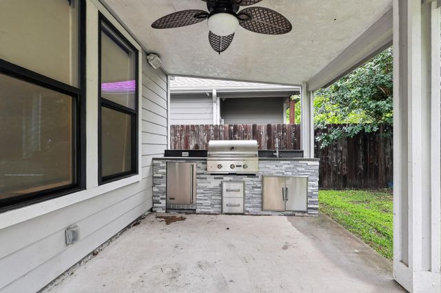 3267 Simmons Street, Houston, TX 77004