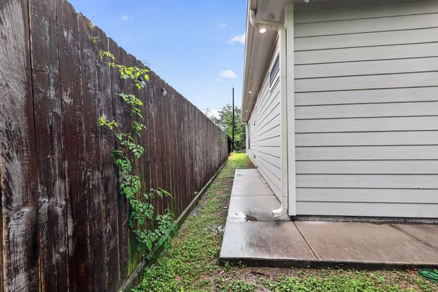 3267 Simmons Street, Houston, TX 77004