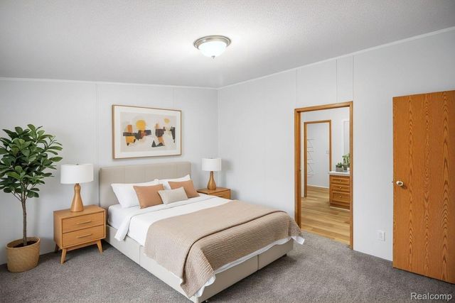 328 White Oak Lane, Augusta Charter Township, MI 48190