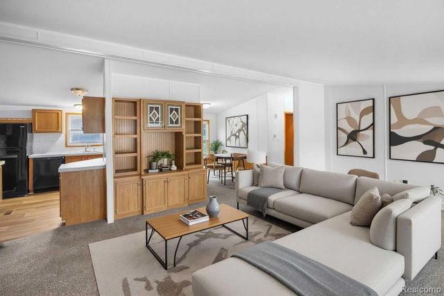 328 White Oak Lane, Augusta Charter Township, MI 48190