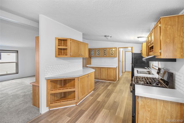 328 White Oak Lane, Augusta Charter Township, MI 48190