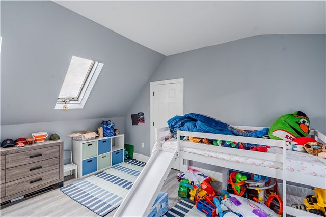 182 Adelaide Avenue 7, Providence, RI 02907