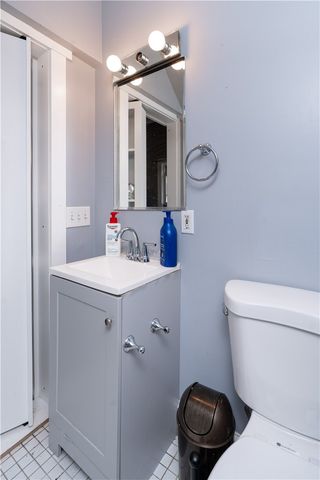 182 Adelaide Avenue 7, Providence, RI 02907