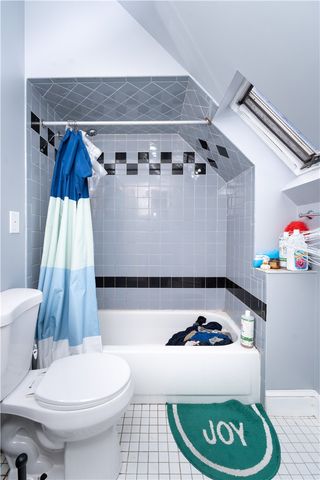 182 Adelaide Avenue 7, Providence, RI 02907