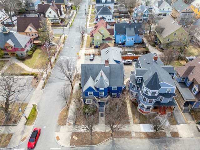 182 Adelaide Avenue 7, Providence, RI 02907