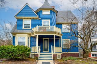 182 Adelaide Avenue 7, Providence, RI 02907