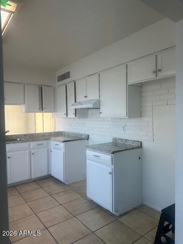 6808 N 30TH Drive, Phoenix, AZ 85017