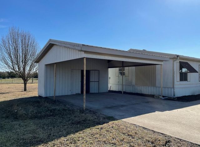 369 PRIVATE ROAD 4521, Wolfe City, TX 75496