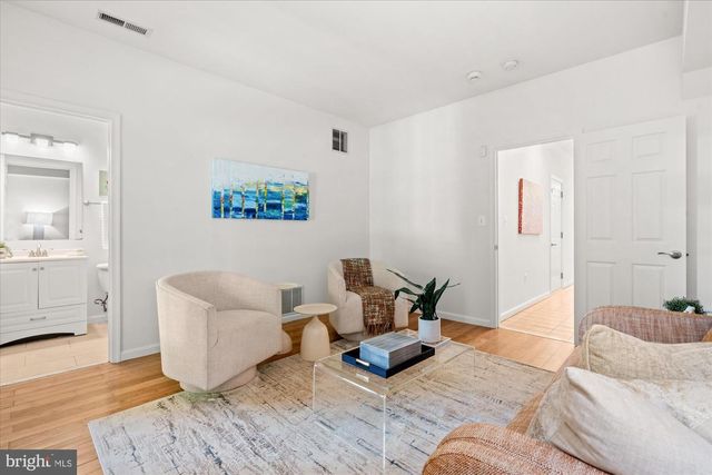 3825 ELBERT AVE, Alexandria, VA 22305