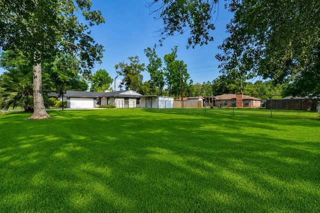 2818 Rapho Street, Crosby, TX 77532