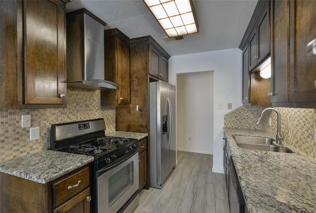 2818 Rapho Street, Crosby, TX 77532