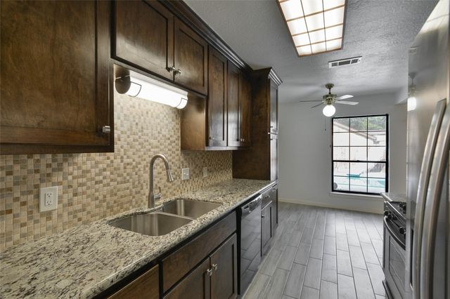 2818 Rapho Street, Crosby, TX 77532