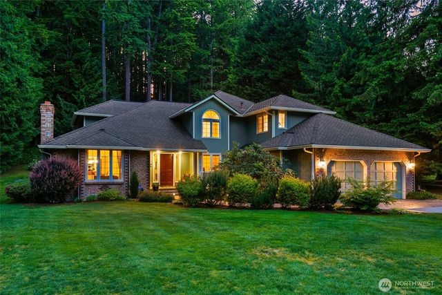 20103 183rd Place NE, Woodinville, WA 98077