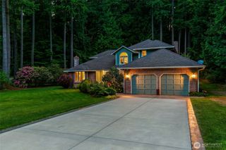 20103 183rd Place NE, Woodinville, WA 98077