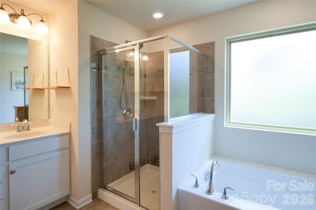 527 Common Raven Court, Fort Mill, SC 29715