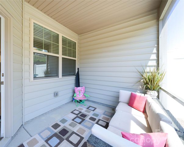 527 Common Raven Court, Fort Mill, SC 29715
