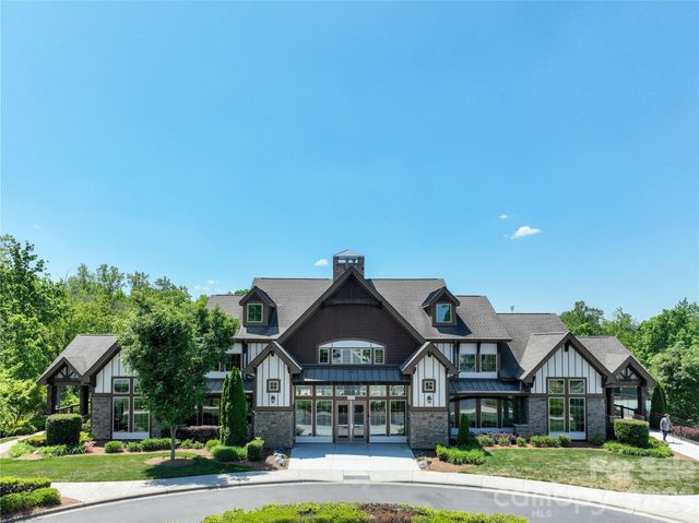 527 Common Raven Court, Fort Mill, SC 29715