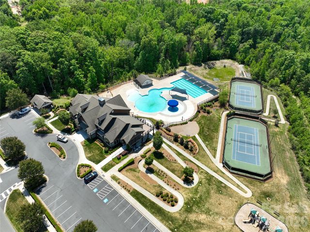 527 Common Raven Court, Fort Mill, SC 29715