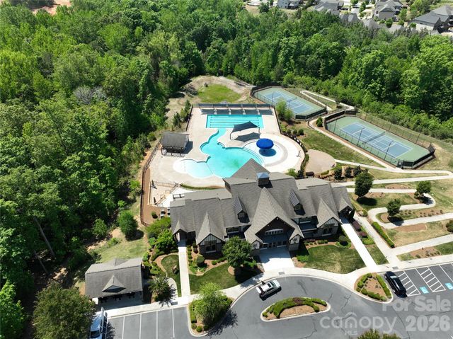 527 Common Raven Court, Fort Mill, SC 29715