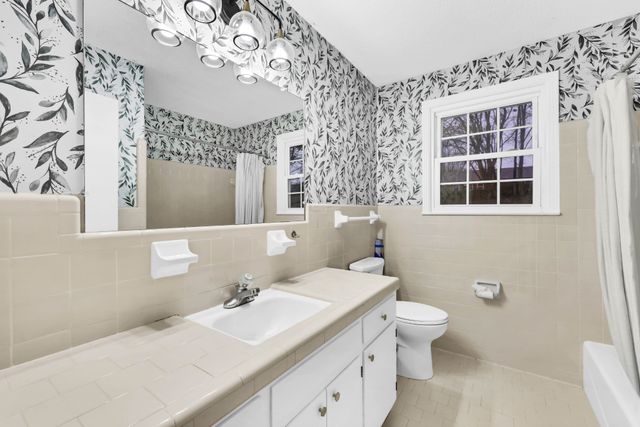 404 Warren Cir, Clarksville, TN 37040