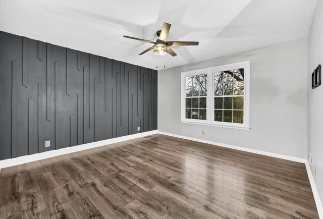 404 Warren Cir, Clarksville, TN 37040