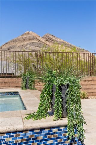 10950 Red Yucca Drive, Las Vegas, NV 89138