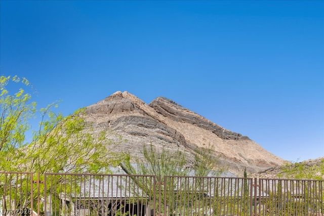 10950 Red Yucca Drive, Las Vegas, NV 89138