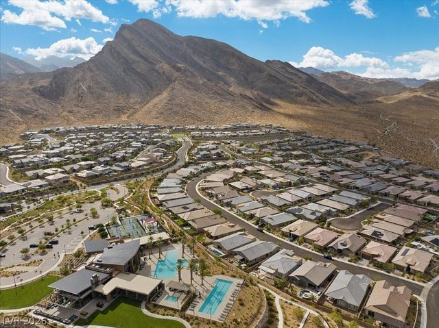 10950 Red Yucca Drive, Las Vegas, NV 89138