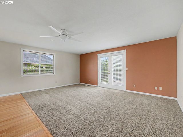 1778 N LAURELWOOD Loop, Canby, OR 97013
