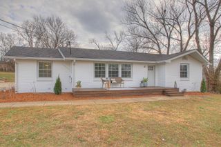 131 McBratney Dr, Hendersonville, TN 37075