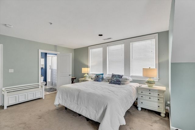 3 Honora Ln 3, Bourne, MA 02532