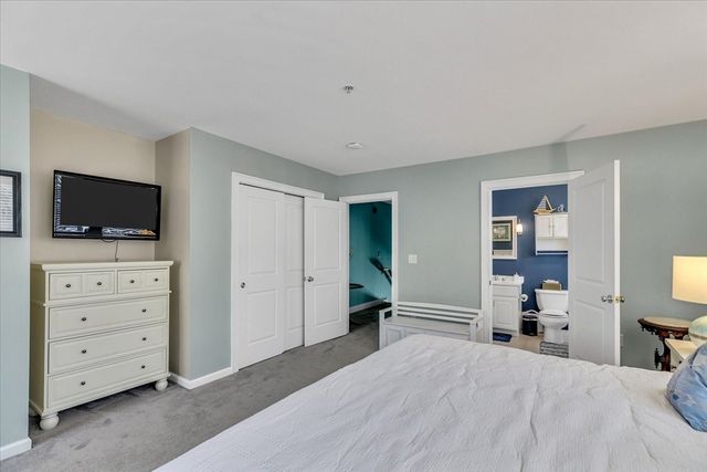 3 Honora Ln 3, Bourne, MA 02532