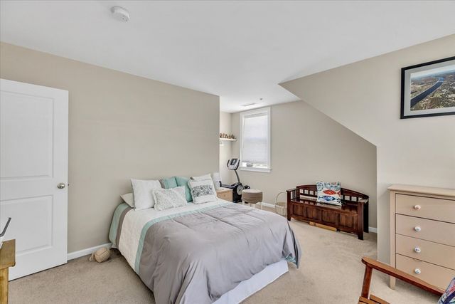 3 Honora Ln 3, Bourne, MA 02532