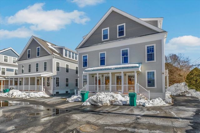 3 Honora Ln 3, Bourne, MA 02532