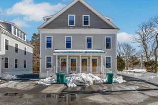 3 Honora Ln 3, Bourne, MA 02532