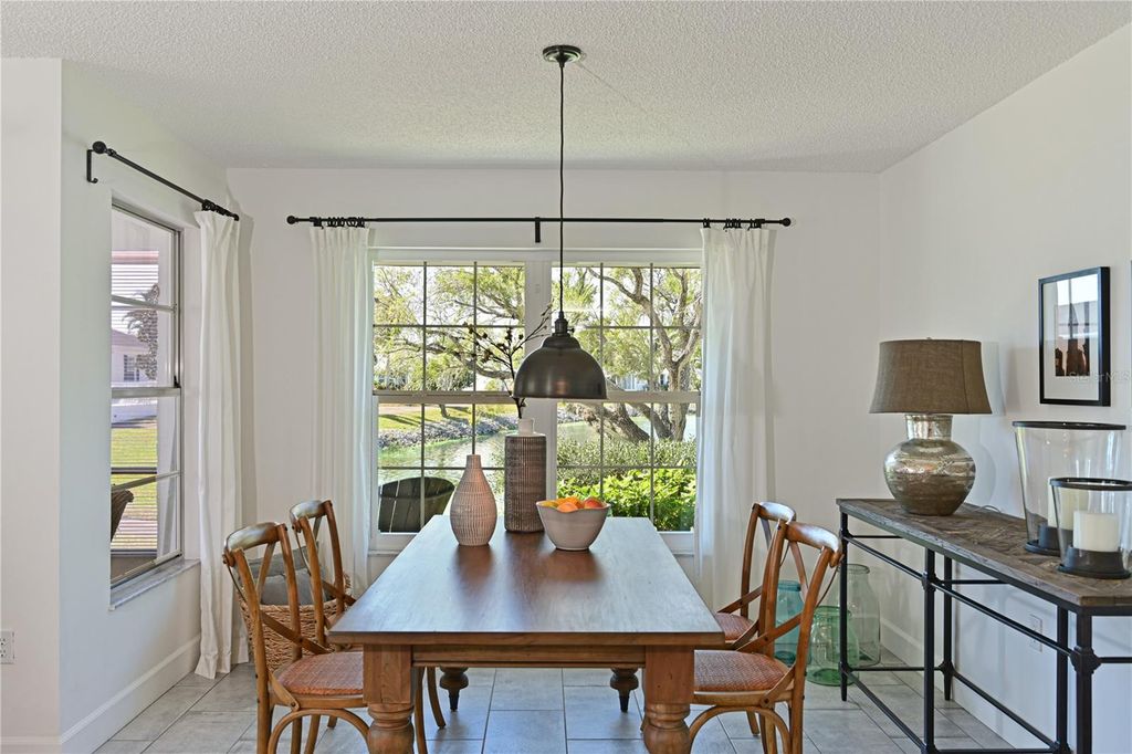 Image 15 of property listing at 9426 ANDOVER CIRCLE, Bradenton, FL 34210