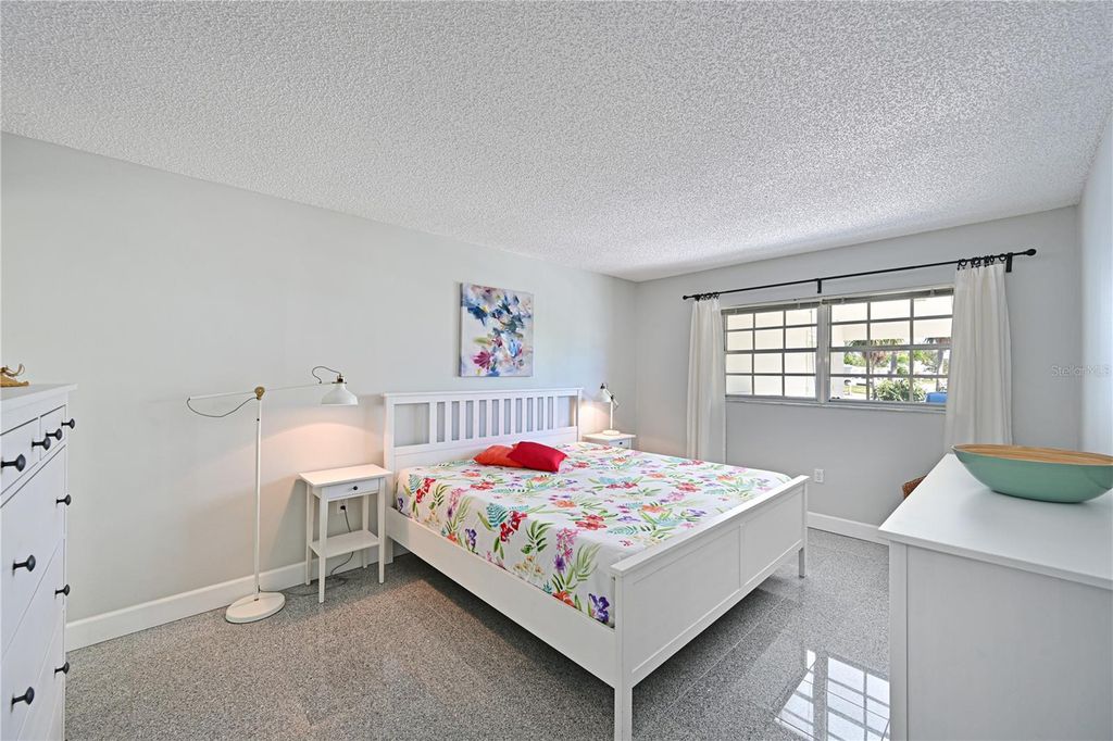 Image 23 of property listing at 9426 ANDOVER CIRCLE, Bradenton, FL 34210